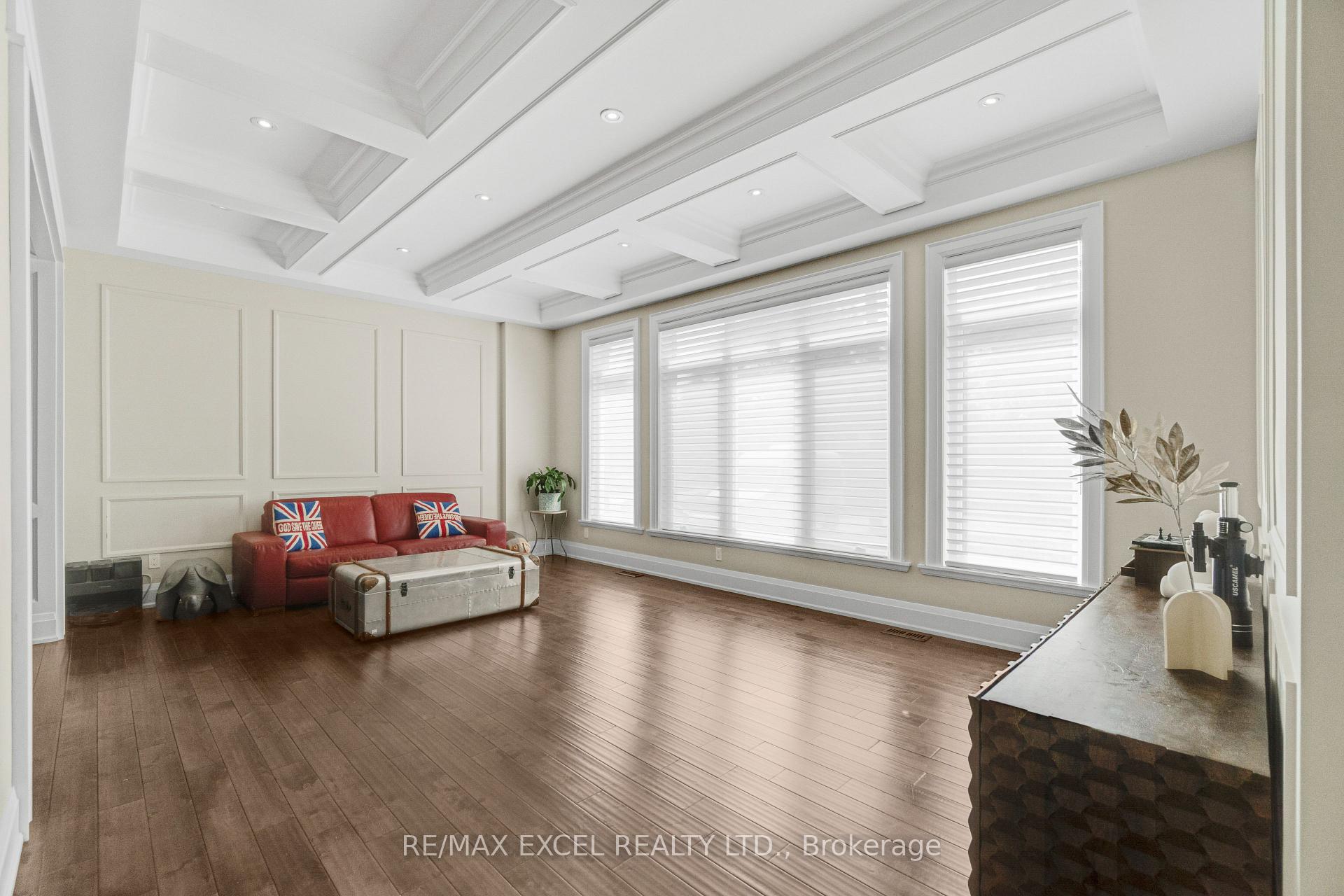 Photo 3 of 49 Kenton Drive, North York, Newtonbrook West — HOMEH