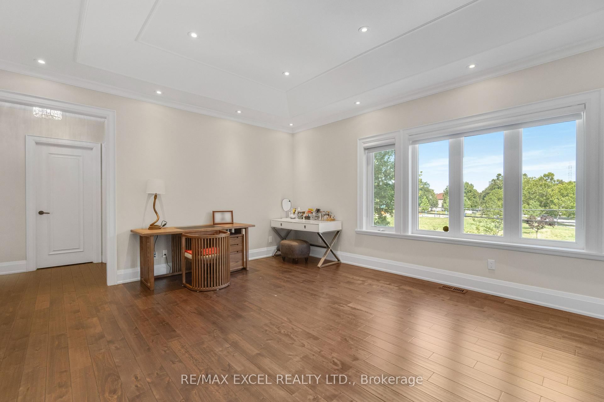 Photo 21 of 49 Kenton Drive, North York, Newtonbrook West — HOMEH