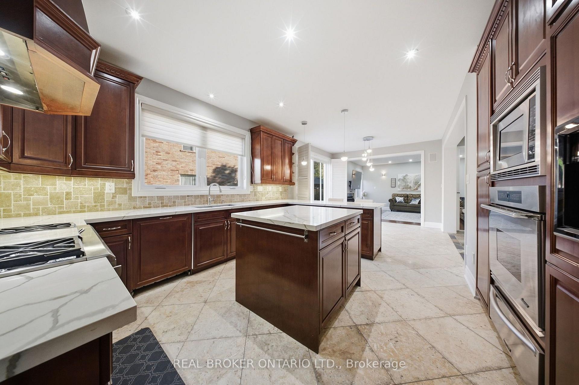 Photo 14 of 1078 Mcneil Drive, Milton, Beaty — HOMEH