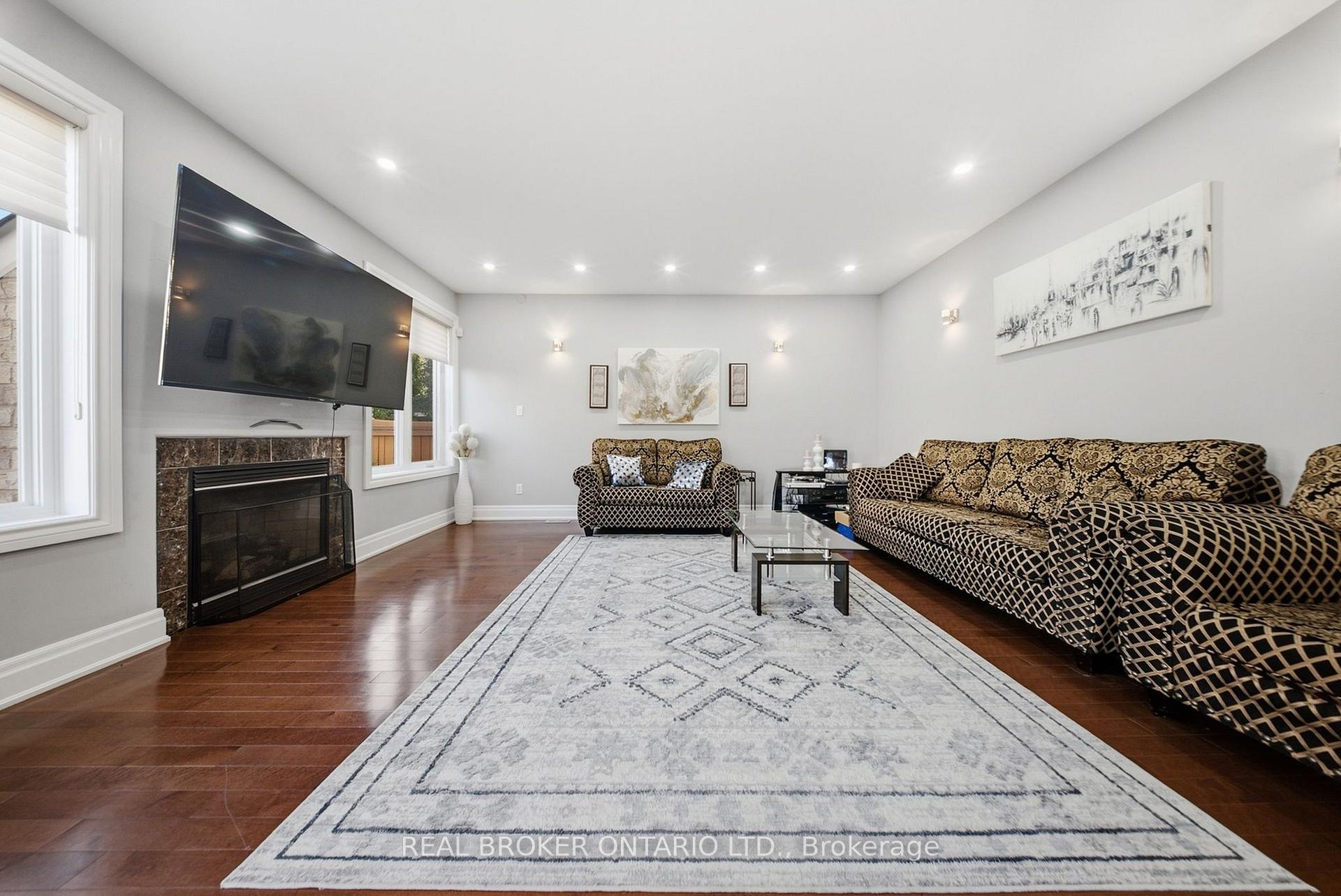 Photo 23 of 1078 Mcneil Drive, Milton, Beaty — HOMEH