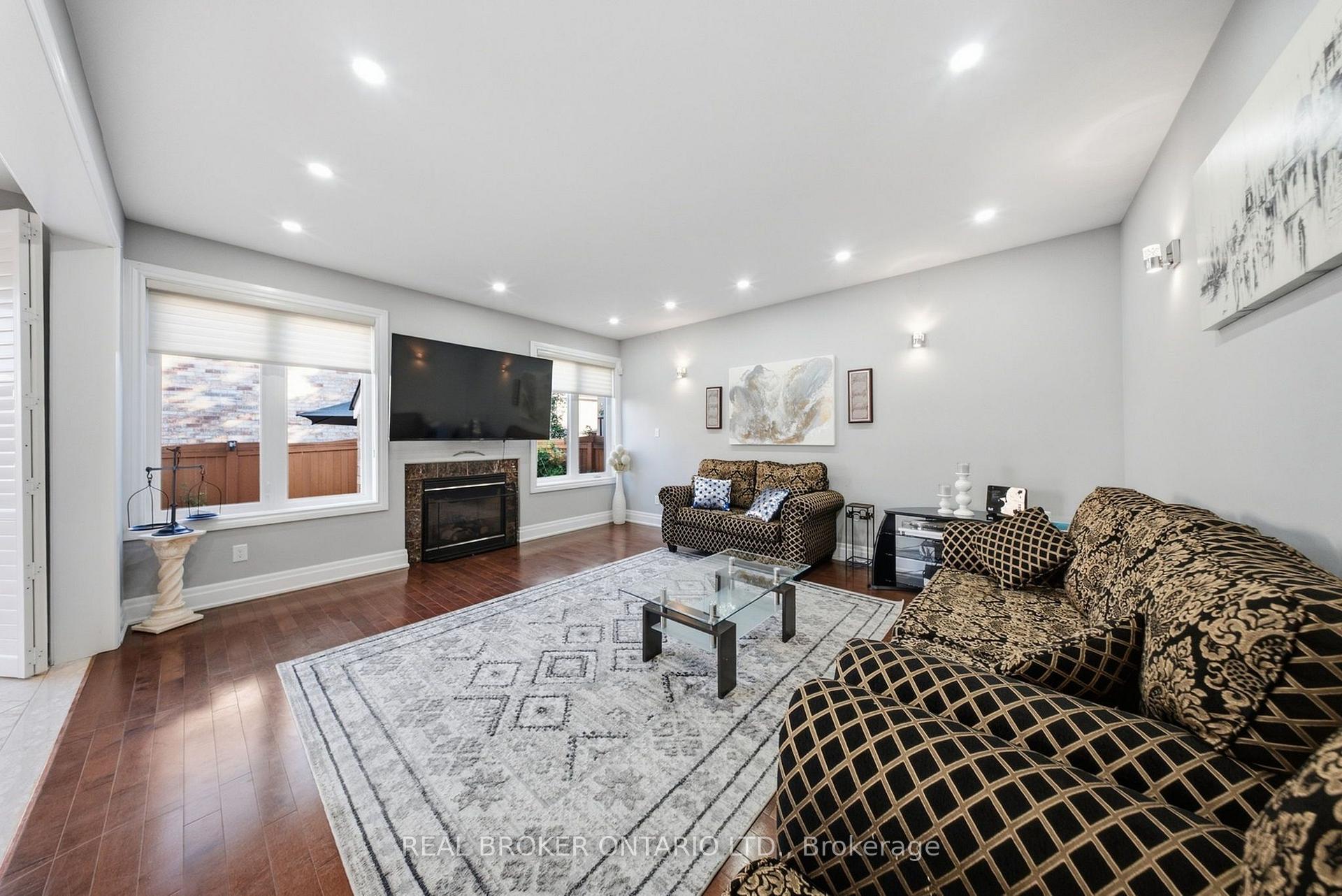 Photo 24 of 1078 Mcneil Drive, Milton, Beaty — HOMEH