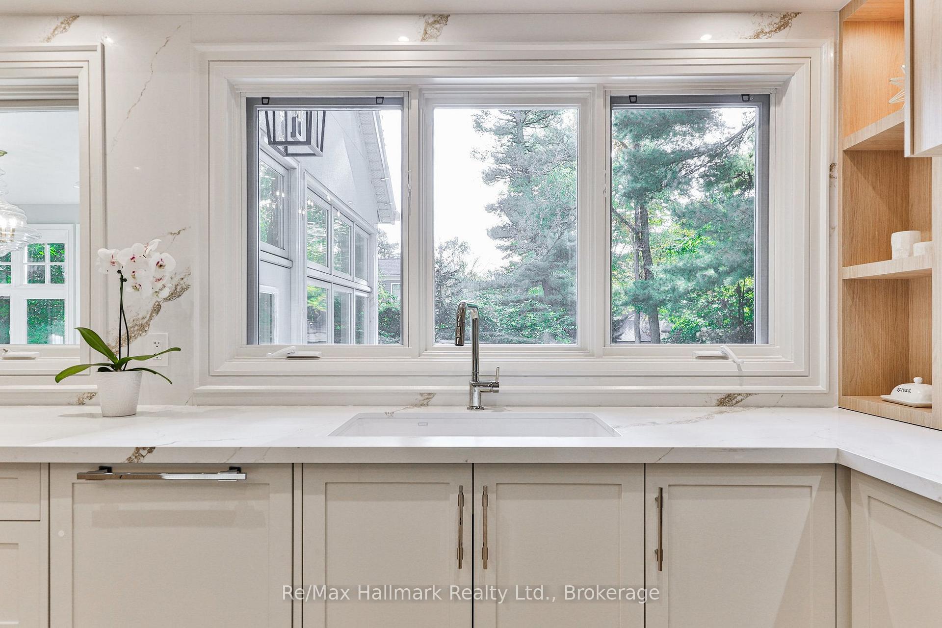 Photo 11 of 1310 Duncan Road, Oakville, Morrison — HOMEH
