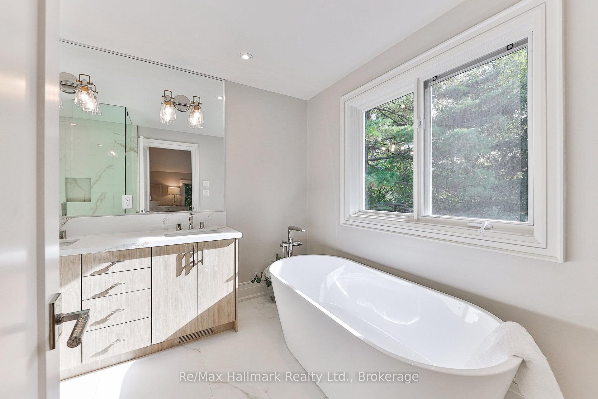 Photo 21 of 1310 Duncan Road, Oakville, Morrison — HOMEH