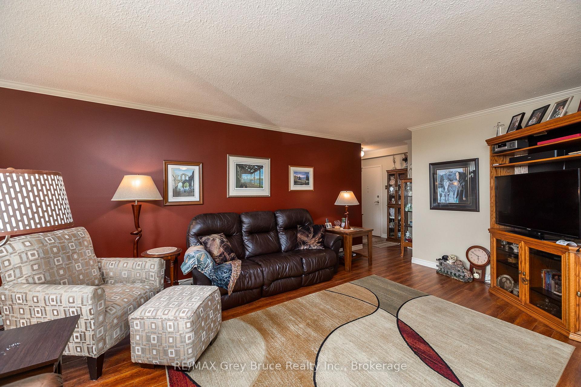 Photo 5 of Unit 401, 860 9 Street E, Owen Sound — HOMEH