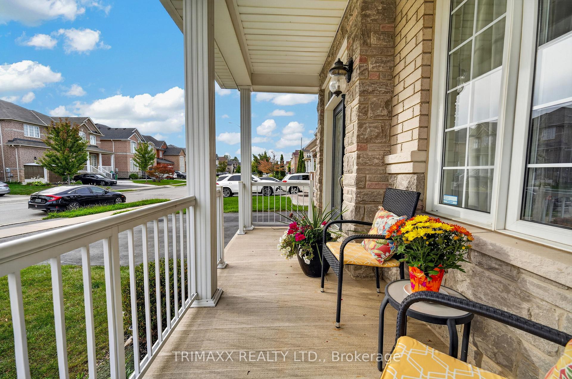 Photo 4 of 7 Clarion Road, Brampton, Fletcher's Meadow — HOMEH