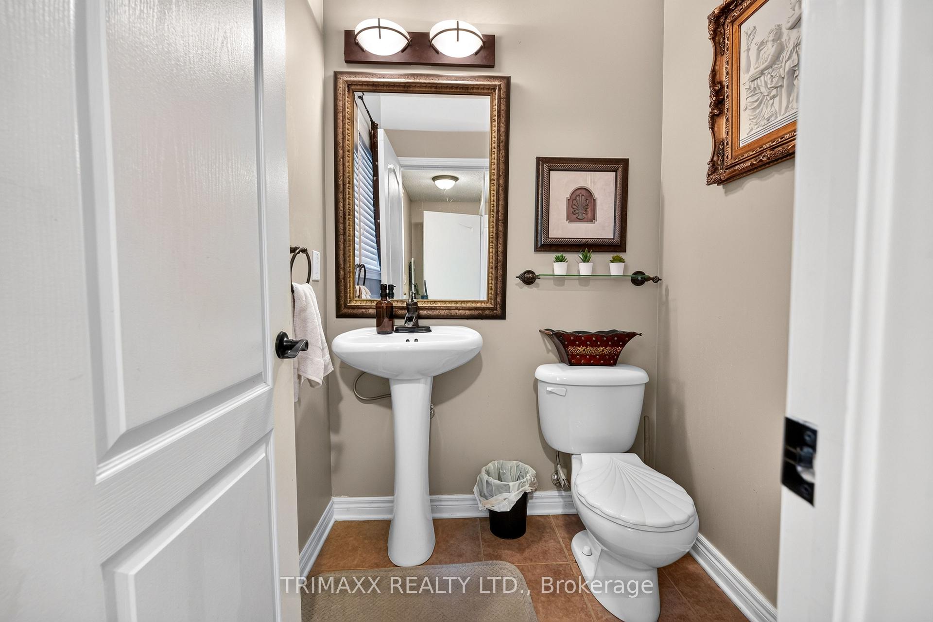 Photo 17 of 7 Clarion Road, Brampton, Fletcher's Meadow — HOMEH