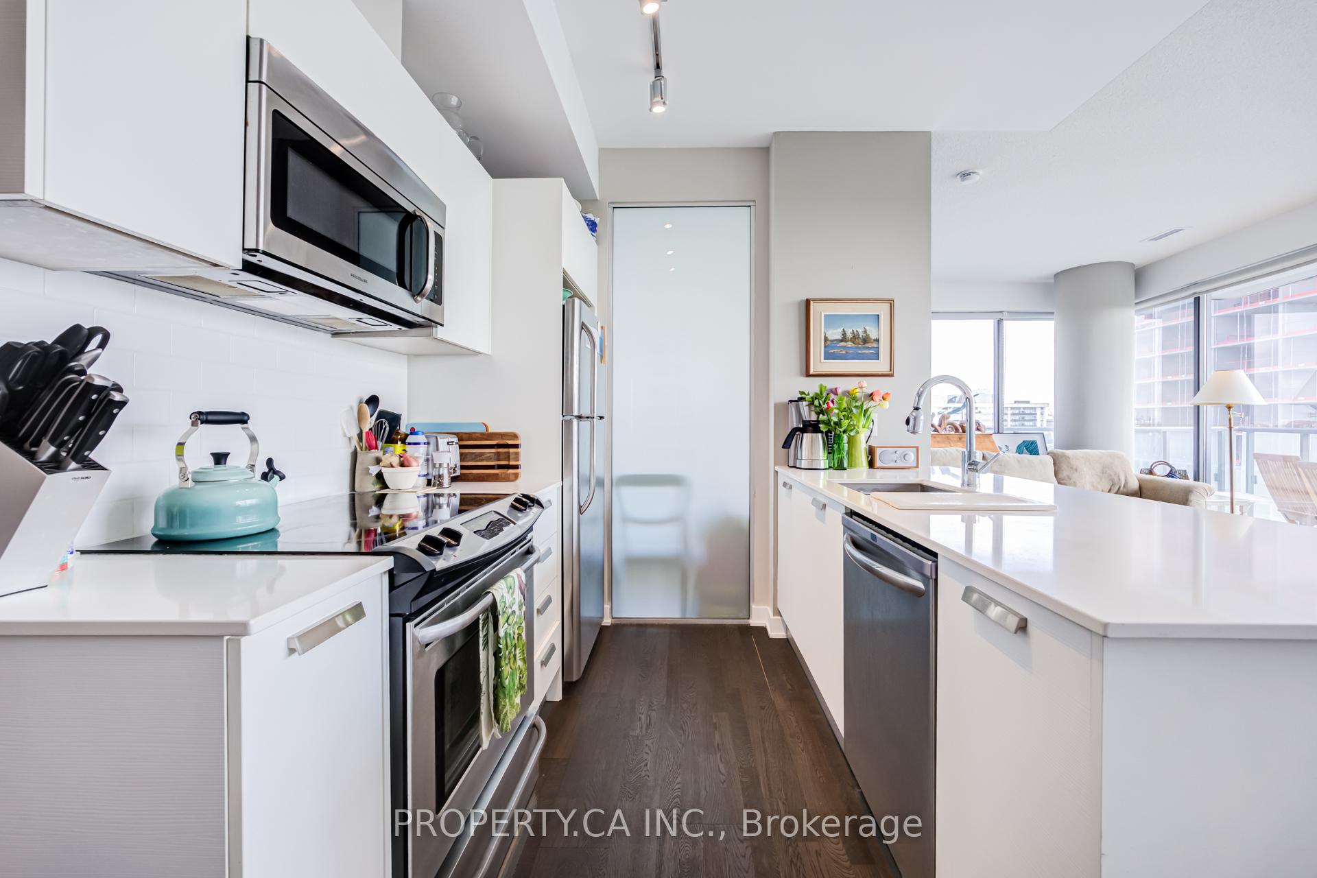 Photo 2 of Unit 1906, 1815 Yonge Street, Toronto, Mount Pleasant East — HOMEH