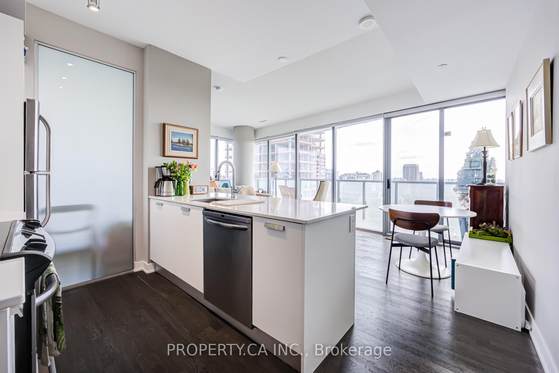 Photo 3 of Unit 1906, 1815 Yonge Street, Toronto, Mount Pleasant East — HOMEH