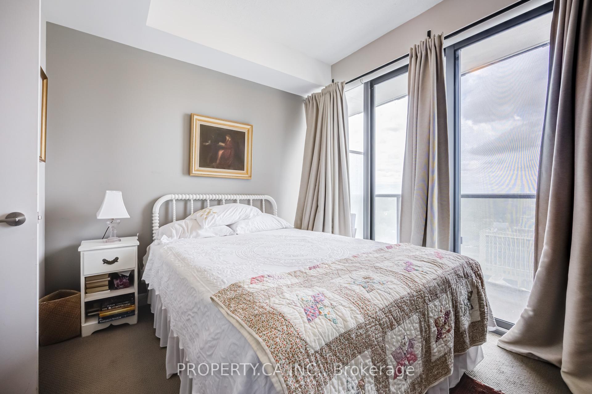 Photo 11 of Unit 1906, 1815 Yonge Street, Toronto, Mount Pleasant East — HOMEH