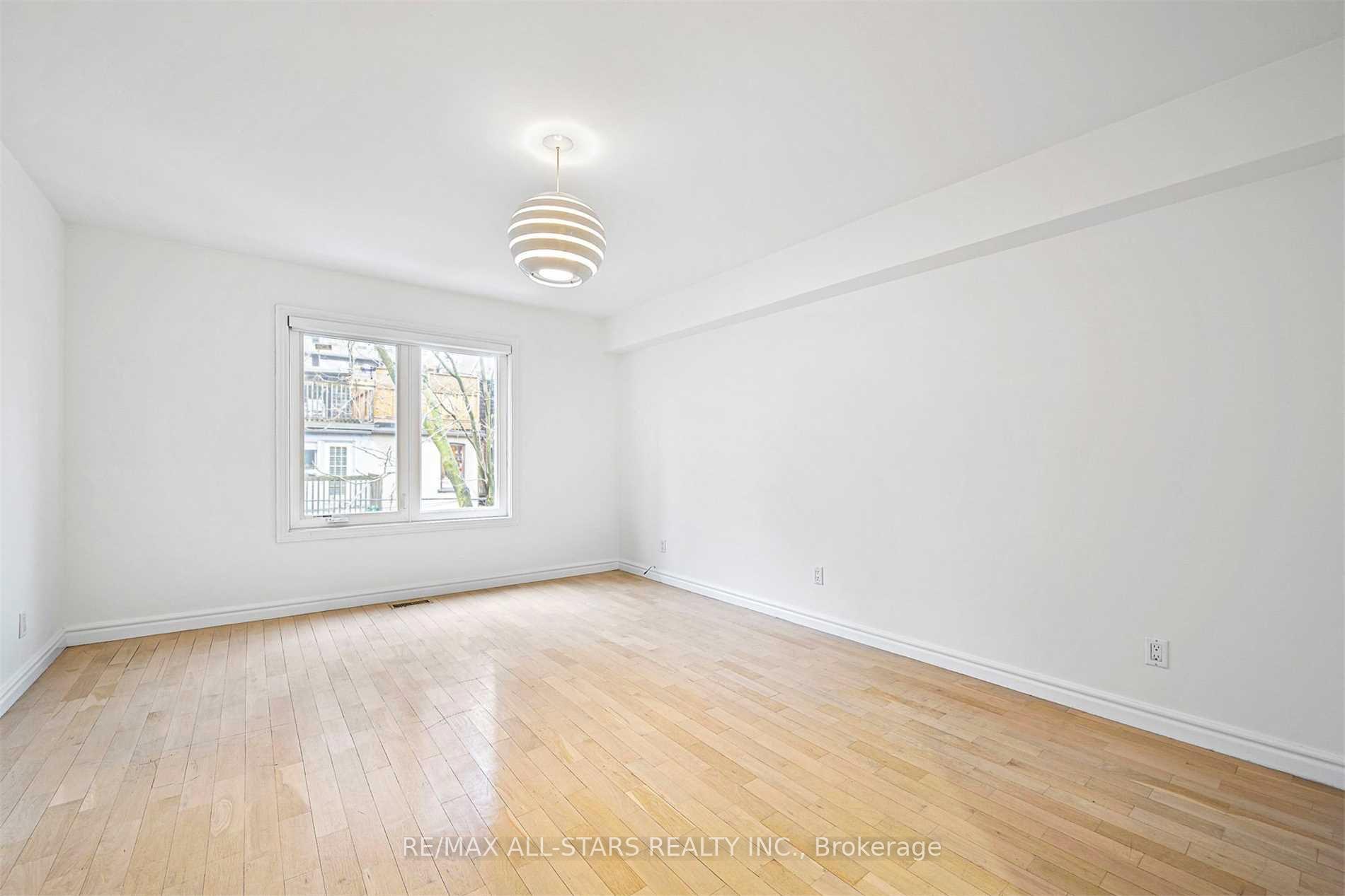 Photo 10 of 110 Belmont Street, Toronto, The Annex — HOMEH
