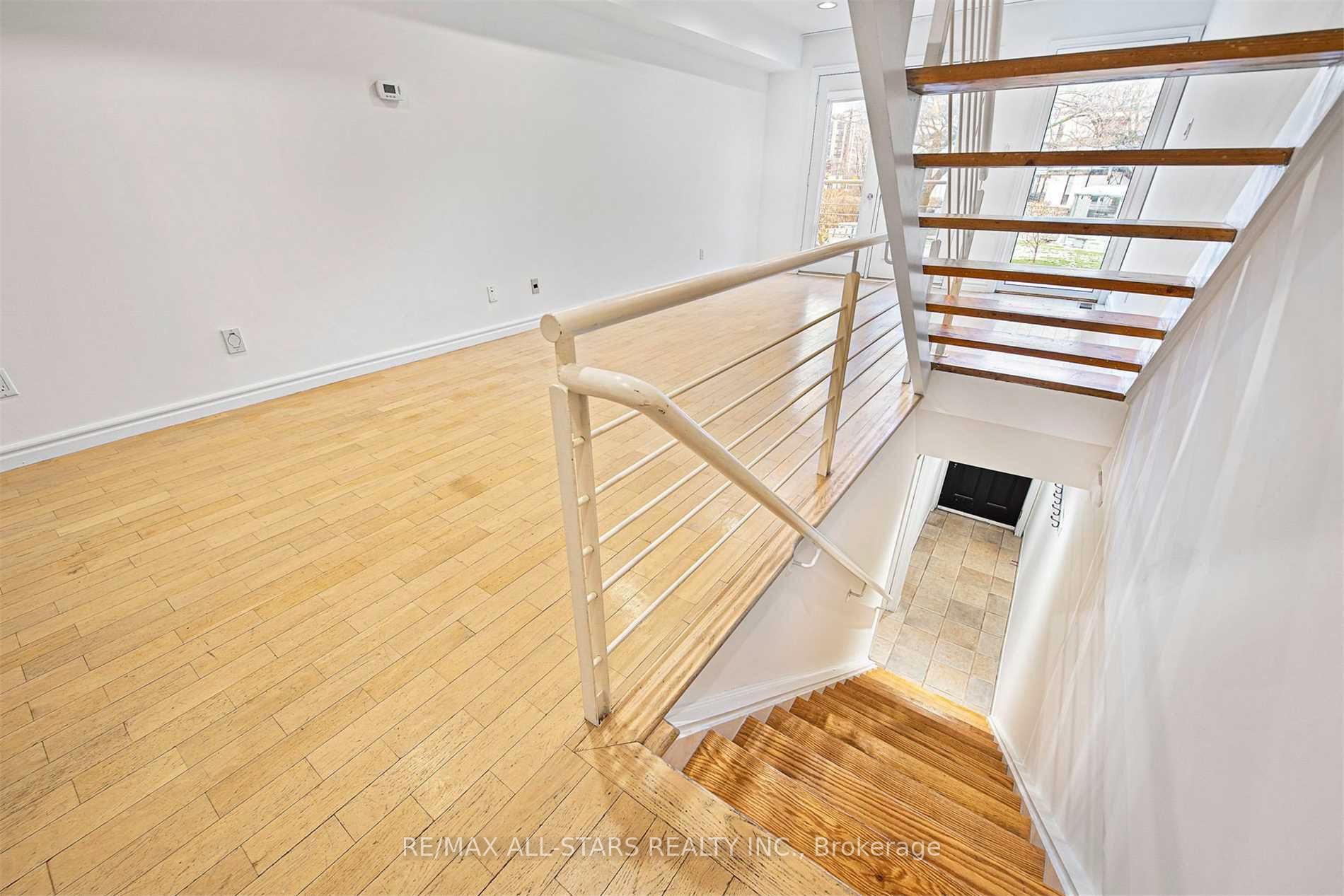 Photo 17 of 110 Belmont Street, Toronto, The Annex — HOMEH