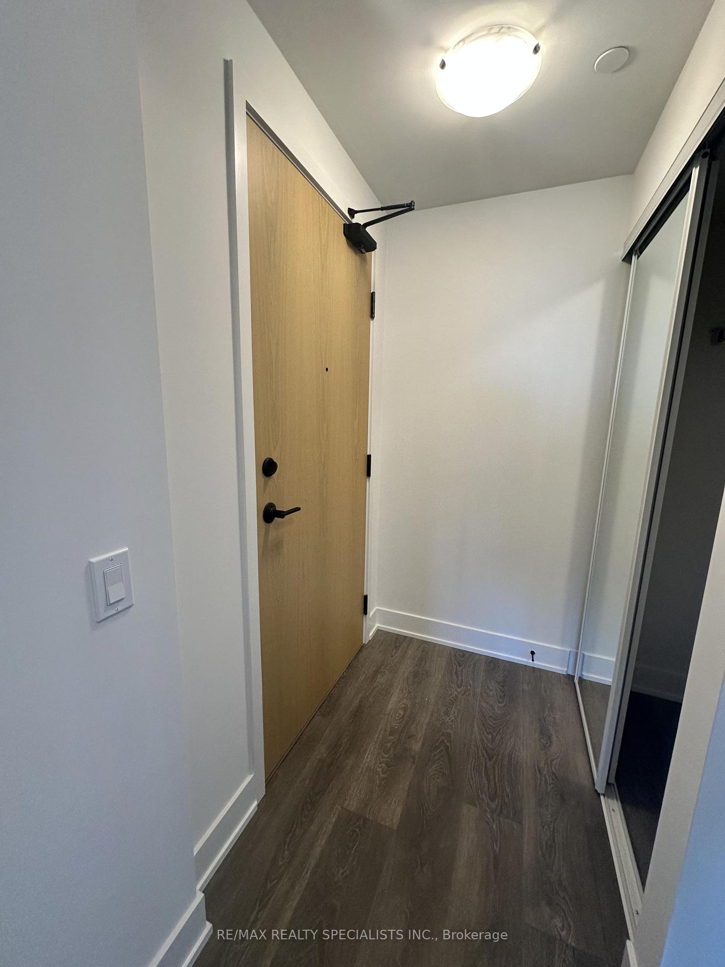 Photo 7 of Unit 1504, 204 Burnhamthorpe Road E, Mississauga, City Centre — HOMEH