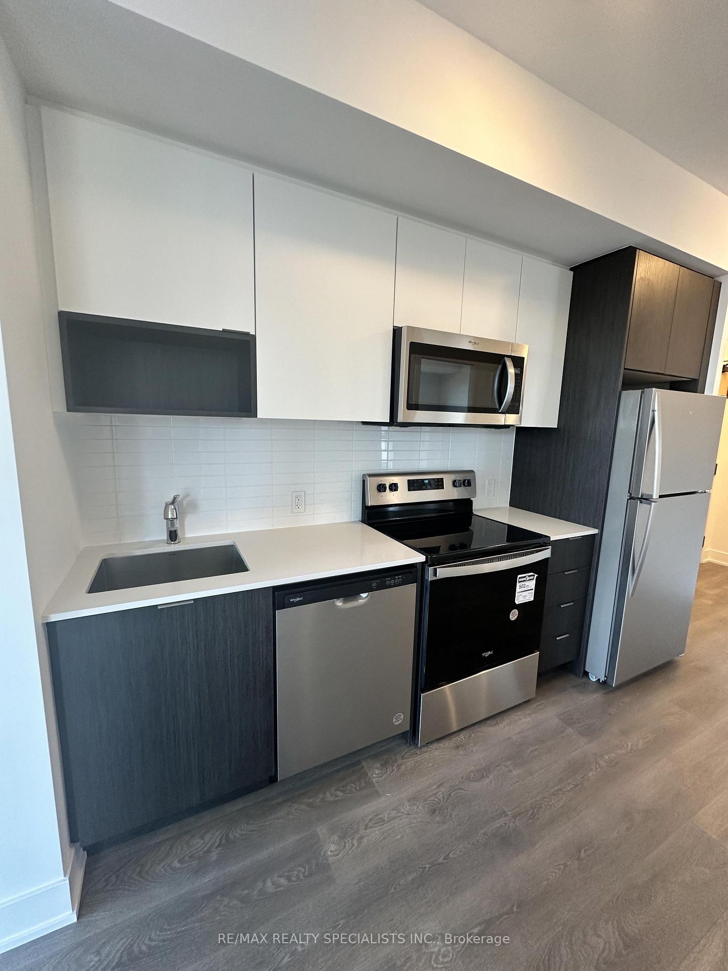 Photo 12 of Unit 1504, 204 Burnhamthorpe Road E, Mississauga, City Centre — HOMEH