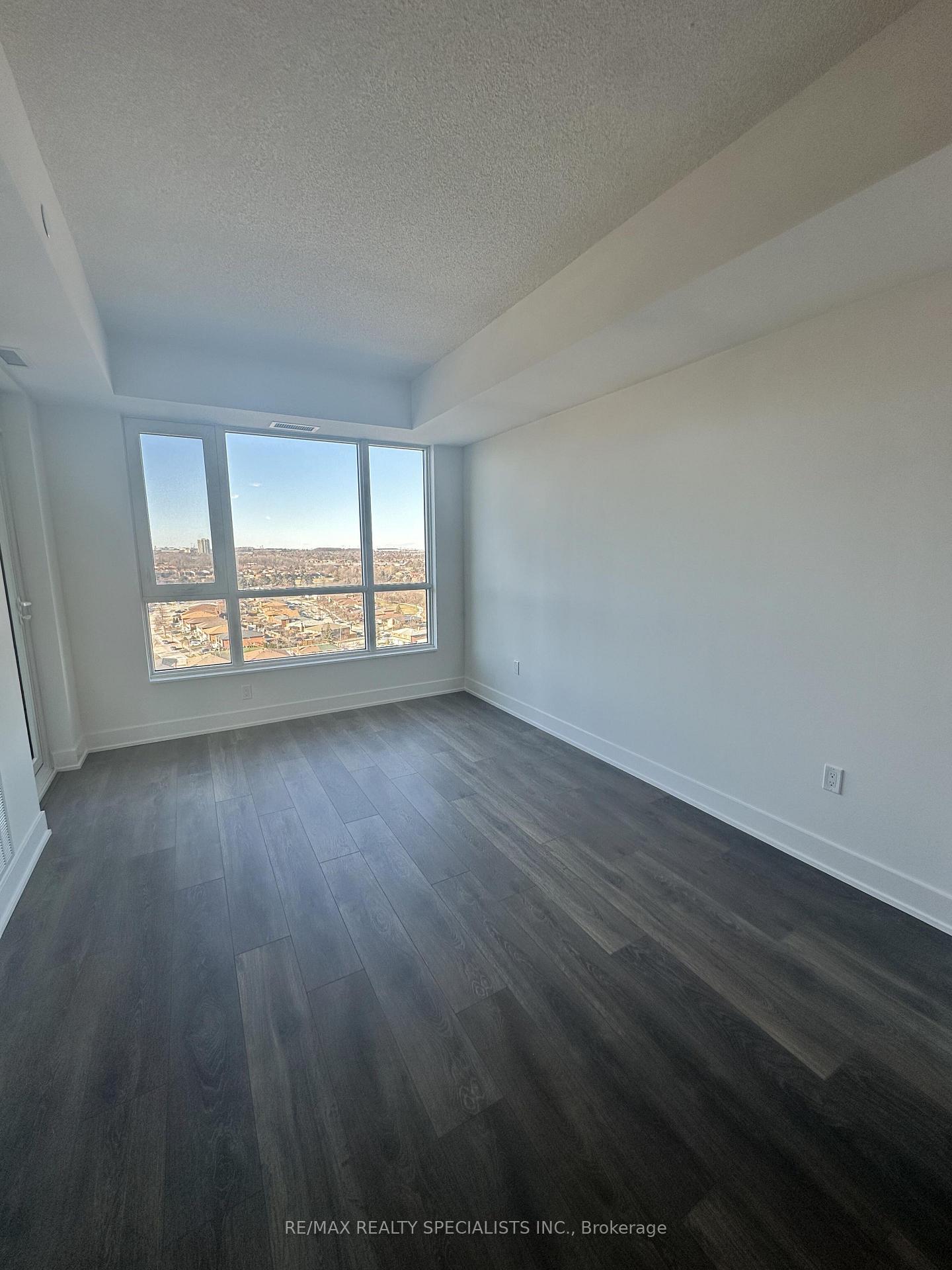 Photo 13 of Unit 1504, 204 Burnhamthorpe Road E, Mississauga, City Centre — HOMEH