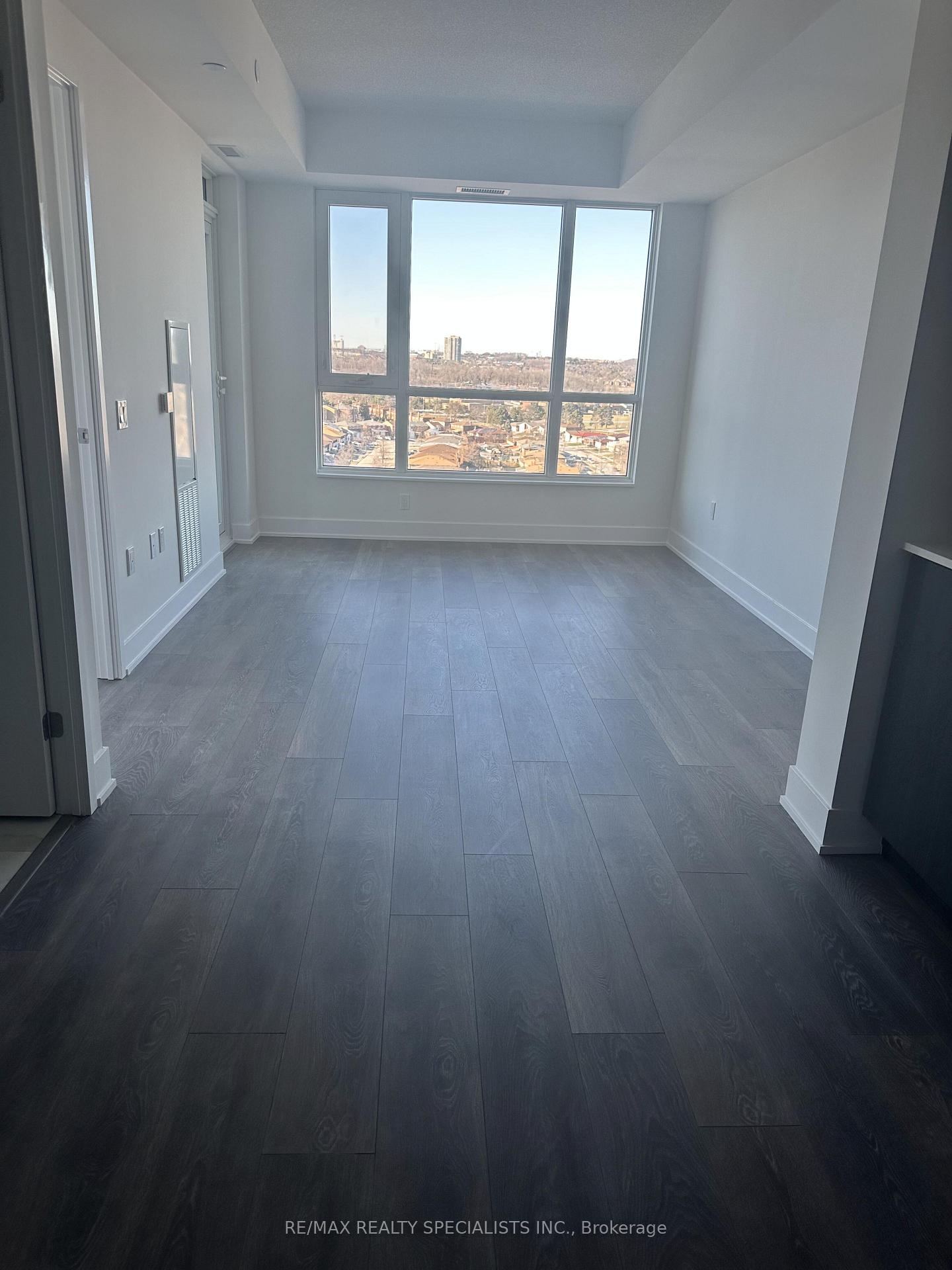 Photo 14 of Unit 1504, 204 Burnhamthorpe Road E, Mississauga, City Centre — HOMEH