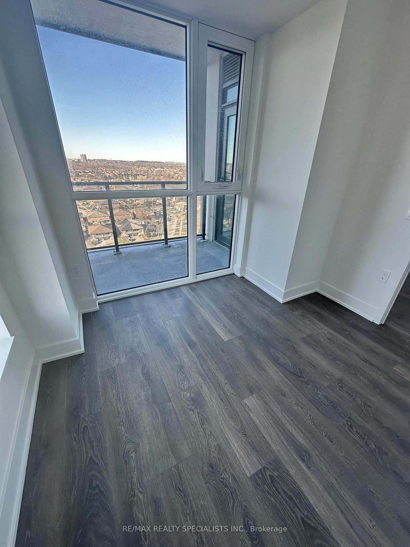 Photo 22 of Unit 1504, 204 Burnhamthorpe Road E, Mississauga, City Centre — HOMEH