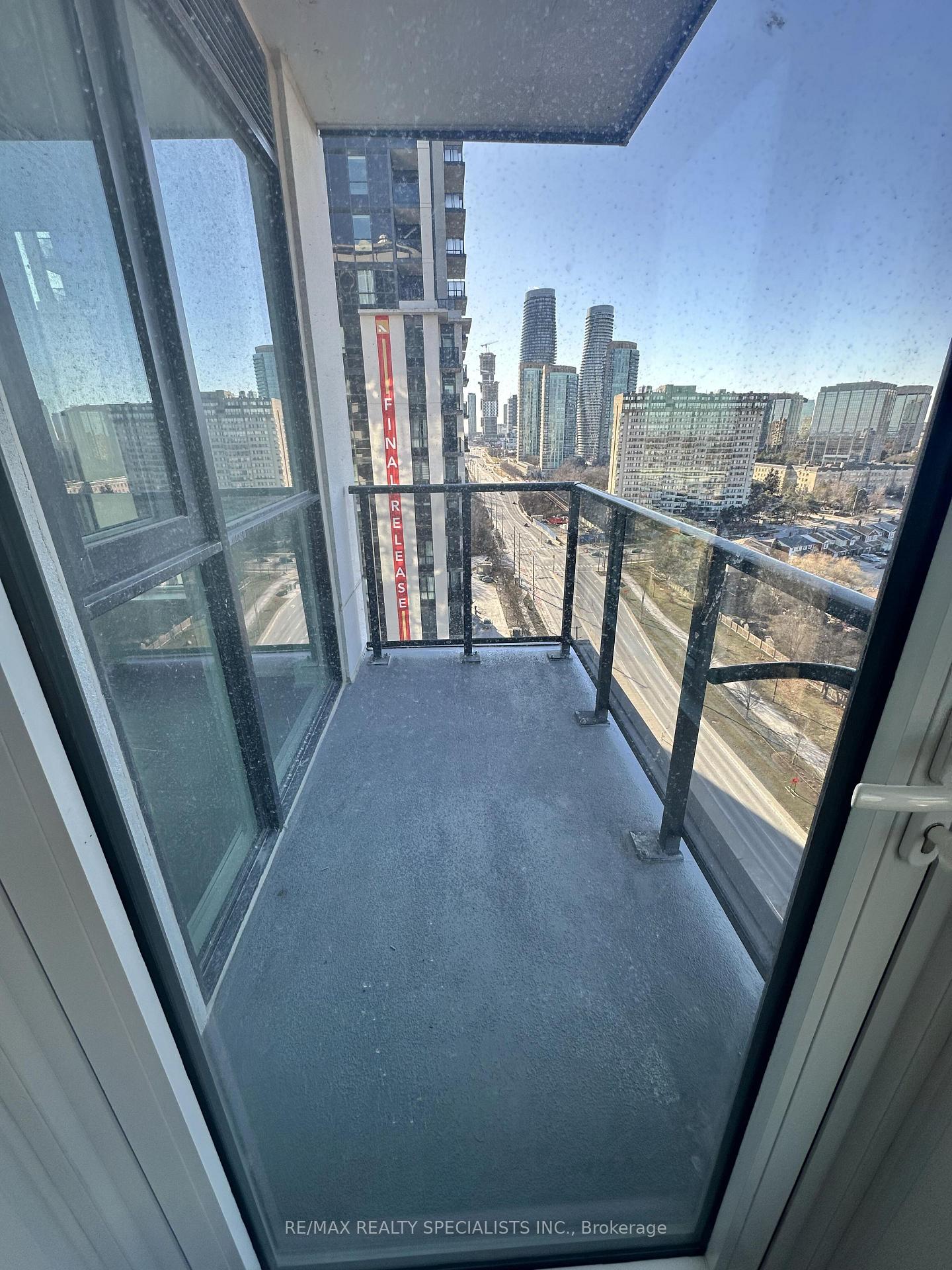 Photo 25 of Unit 1504, 204 Burnhamthorpe Road E, Mississauga, City Centre — HOMEH