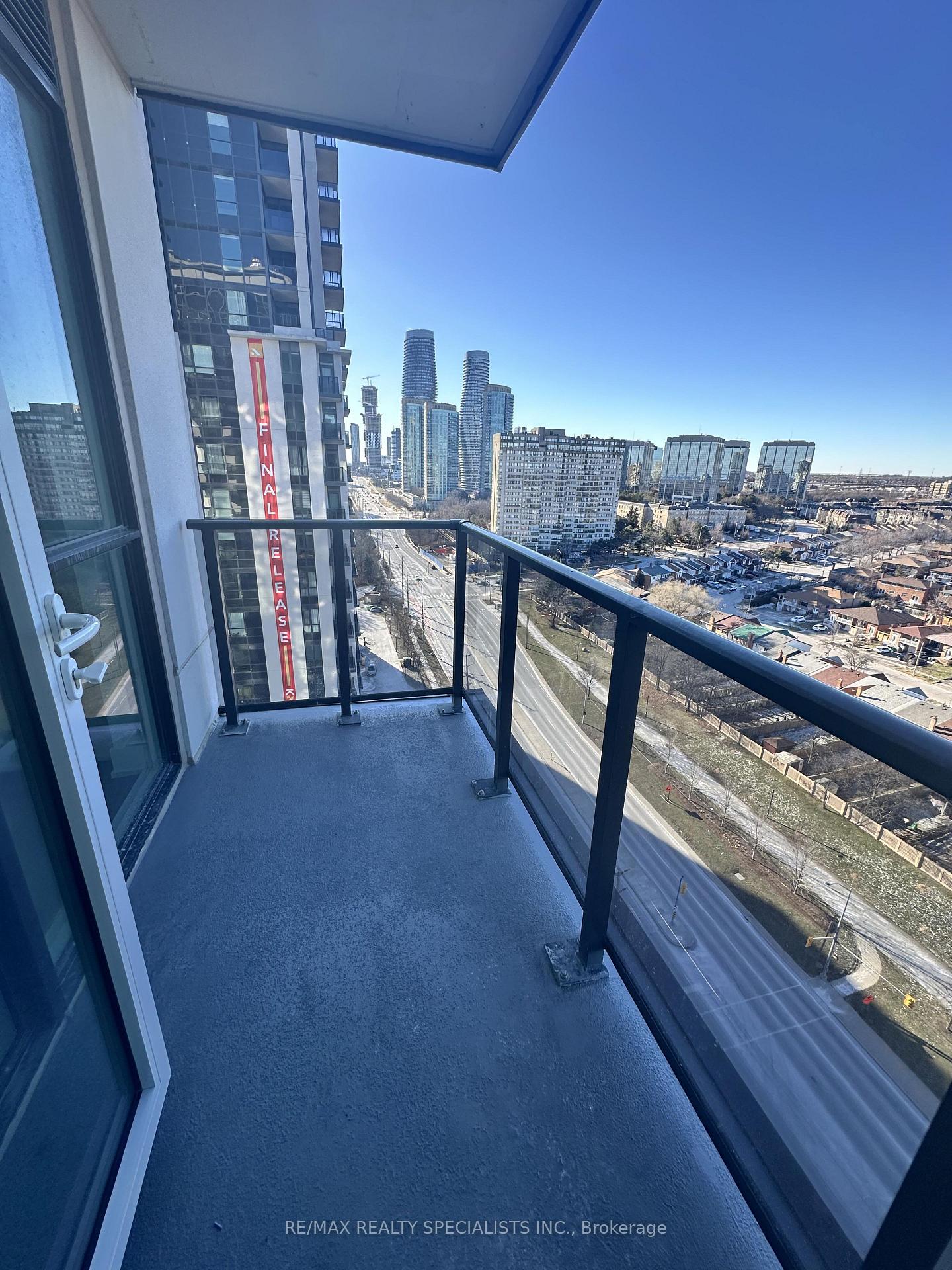 Photo 26 of Unit 1504, 204 Burnhamthorpe Road E, Mississauga, City Centre — HOMEH