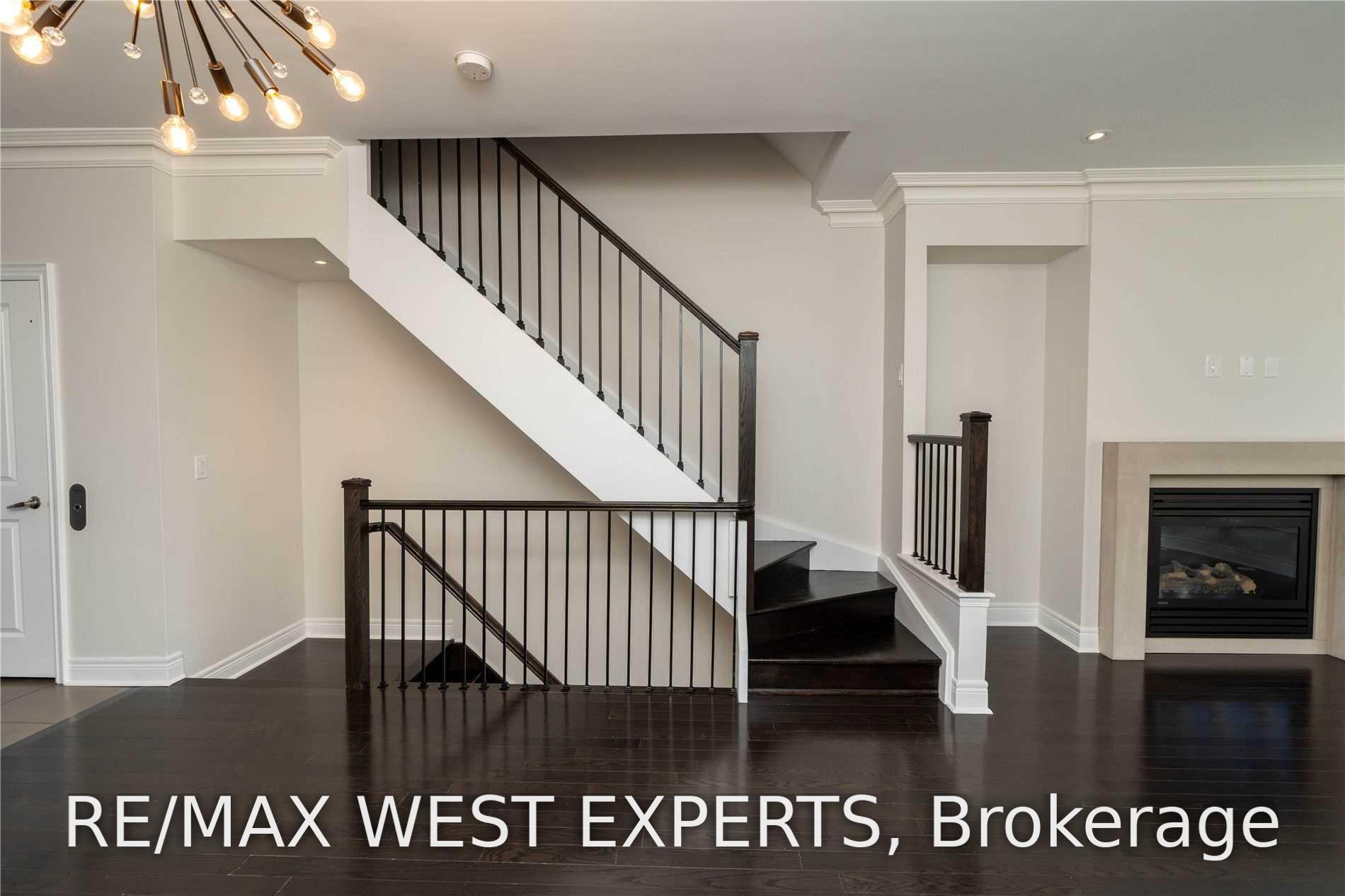 Photo 10 of 51 Powseland Crescent, Vaughan, West Woodbridge — HOMEH
