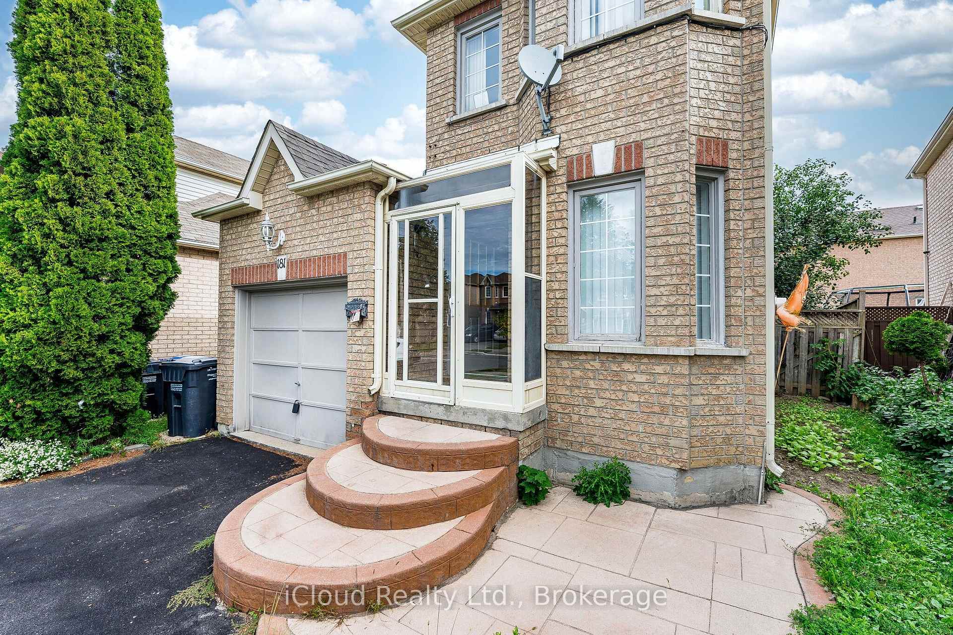 Photo 10 of 181 Lockwood Road, Brampton, Fletcher's West — HOMEH
