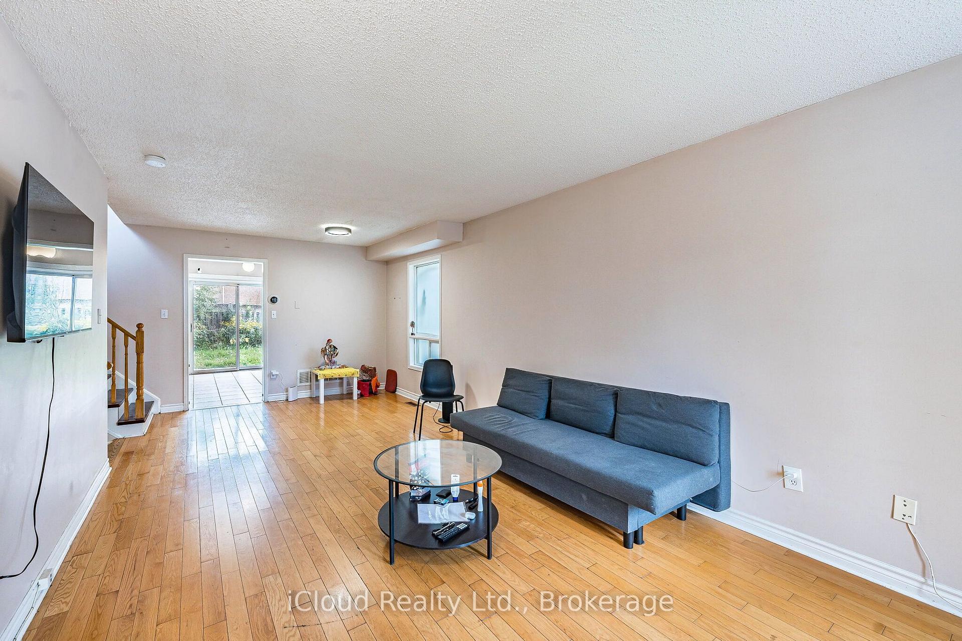 Photo 14 of 181 Lockwood Road, Brampton, Fletcher's West — HOMEH