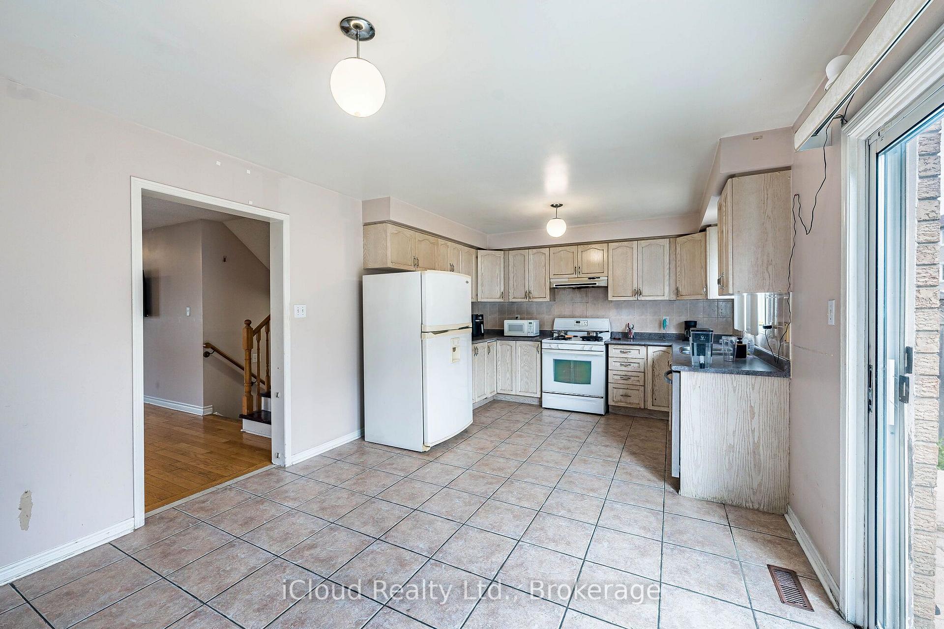 Photo 20 of 181 Lockwood Road, Brampton, Fletcher's West — HOMEH