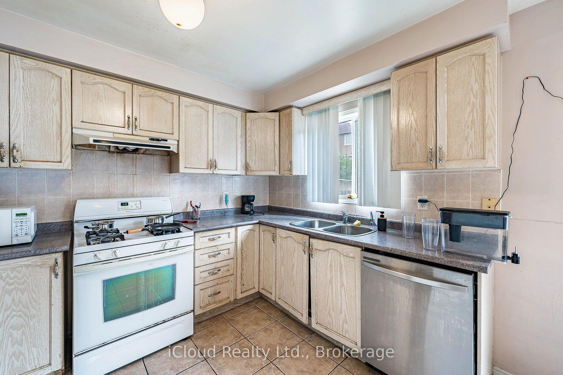 Photo 22 of 181 Lockwood Road, Brampton, Fletcher's West — HOMEH