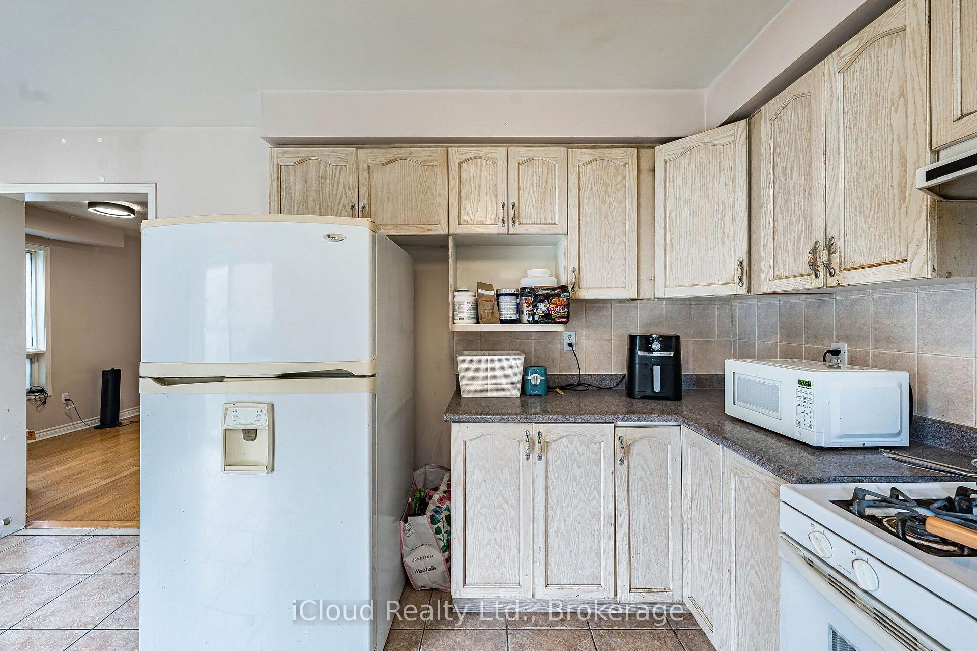 Photo 25 of 181 Lockwood Road, Brampton, Fletcher's West — HOMEH