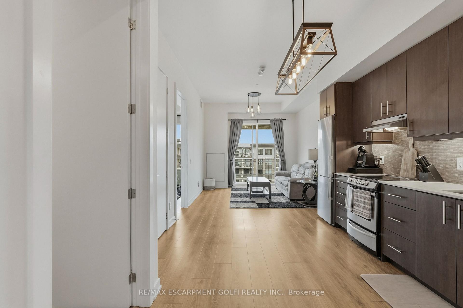Photo 6 of Unit 616, 10 Esplanade Lane, Grimsby, Grimsby Beach — HOMEH
