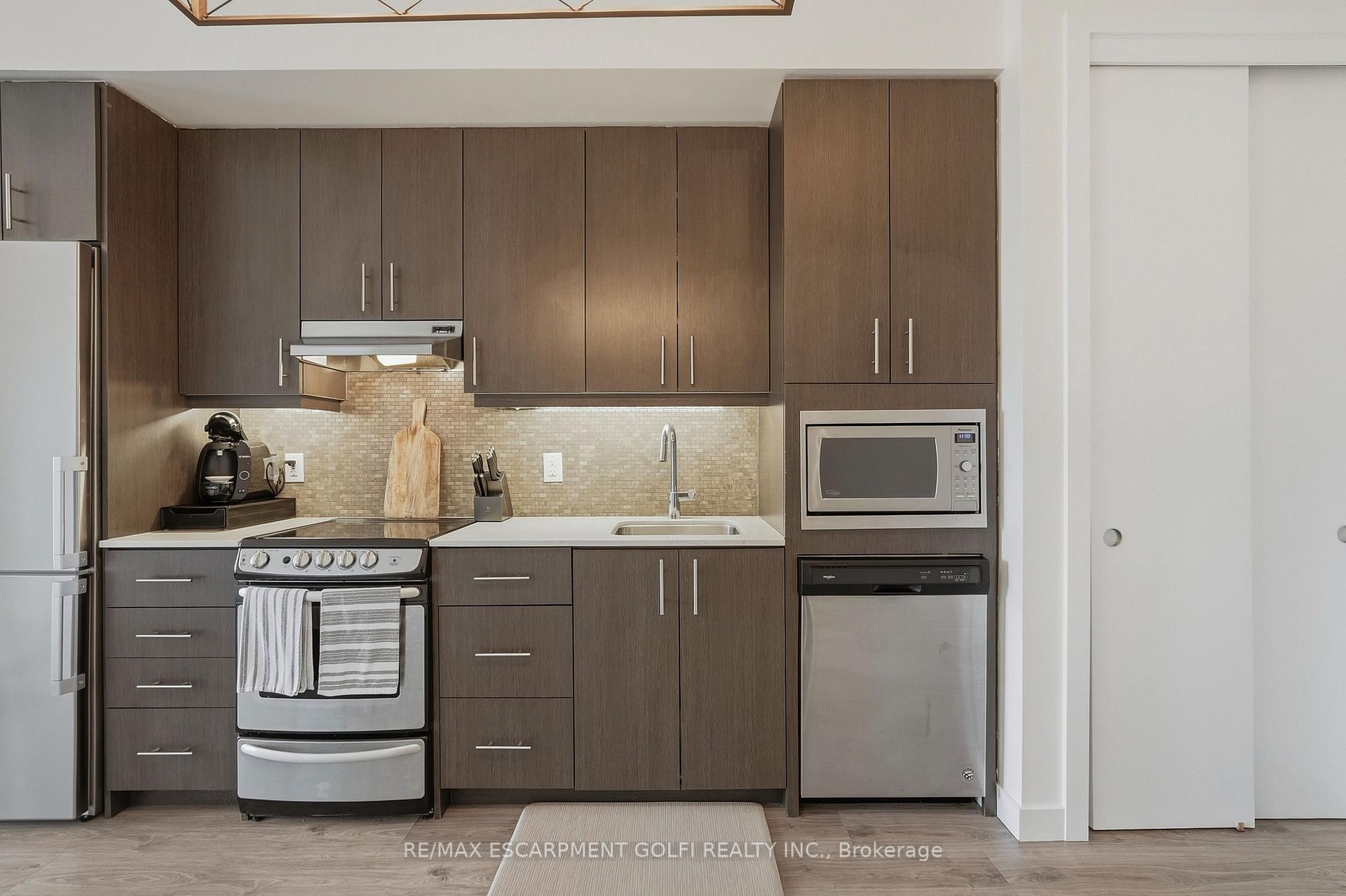 Photo 10 of Unit 616, 10 Esplanade Lane, Grimsby, Grimsby Beach — HOMEH