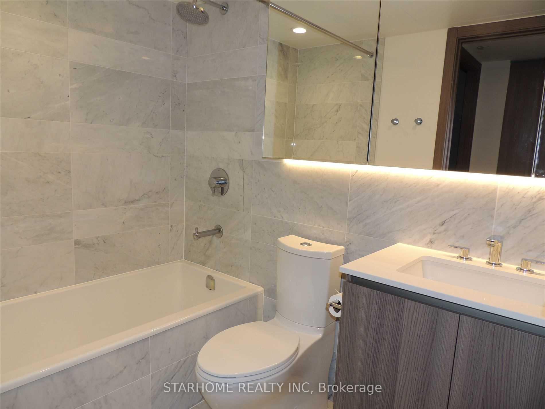 Photo 6 of Unit 3003, 19 Bathurst Street, Toronto, Waterfront Communities — HOMEH