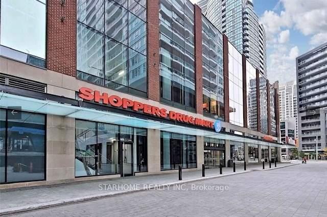 Photo 10 of Unit 3003, 19 Bathurst Street, Toronto, Waterfront Communities — HOMEH