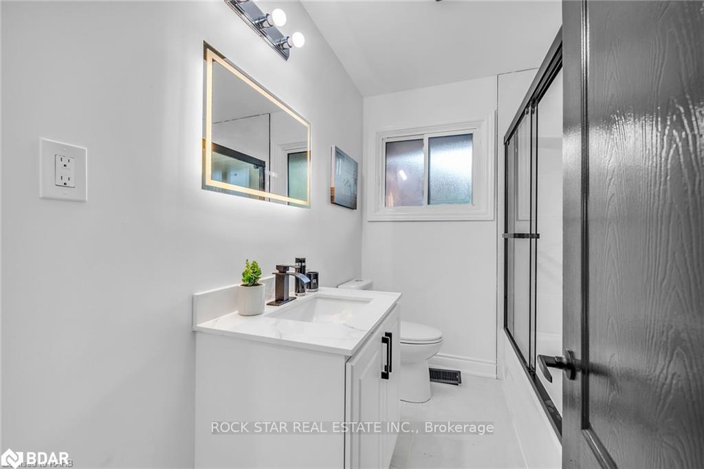 Photo 20 of Unit Upper, 170 Terrace Drive, Hamilton, Balfour — HOMEH