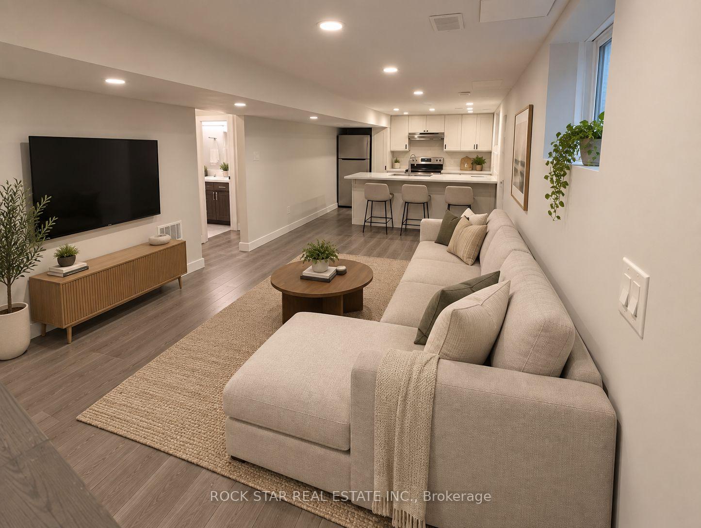Photo 3 of Unit Lower, 69 Austin Drive, Hamilton, Lawfield — HOMEH