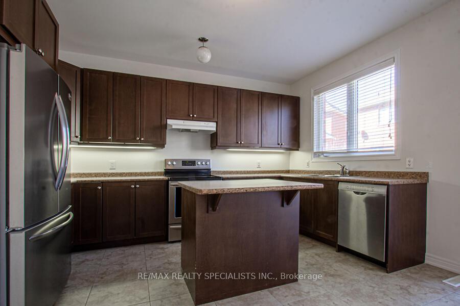 Photo 8 of 183 Huddlestone Crescent, Milton, Scott — HOMEH