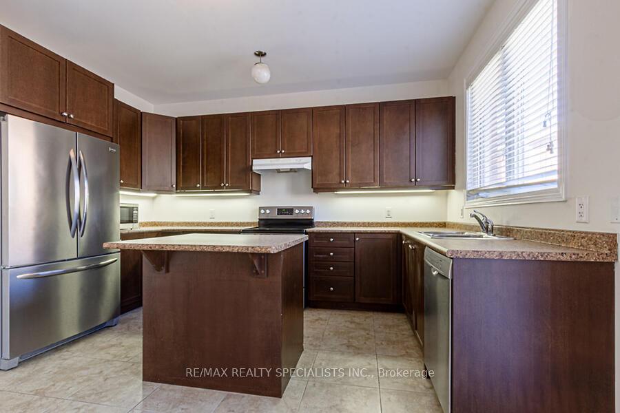 Photo 9 of 183 Huddlestone Crescent, Milton, Scott — HOMEH