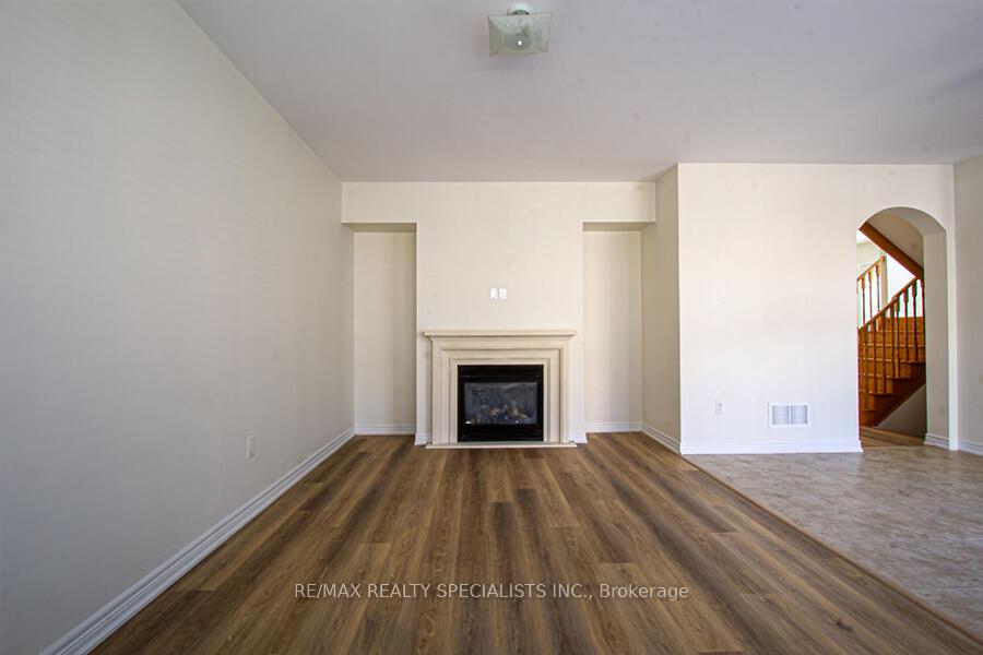 Photo 14 of 183 Huddlestone Crescent, Milton, Scott — HOMEH