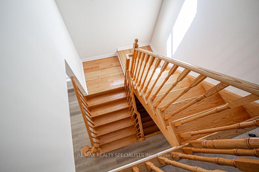 Photo 19 of 183 Huddlestone Crescent, Milton, Scott — HOMEH