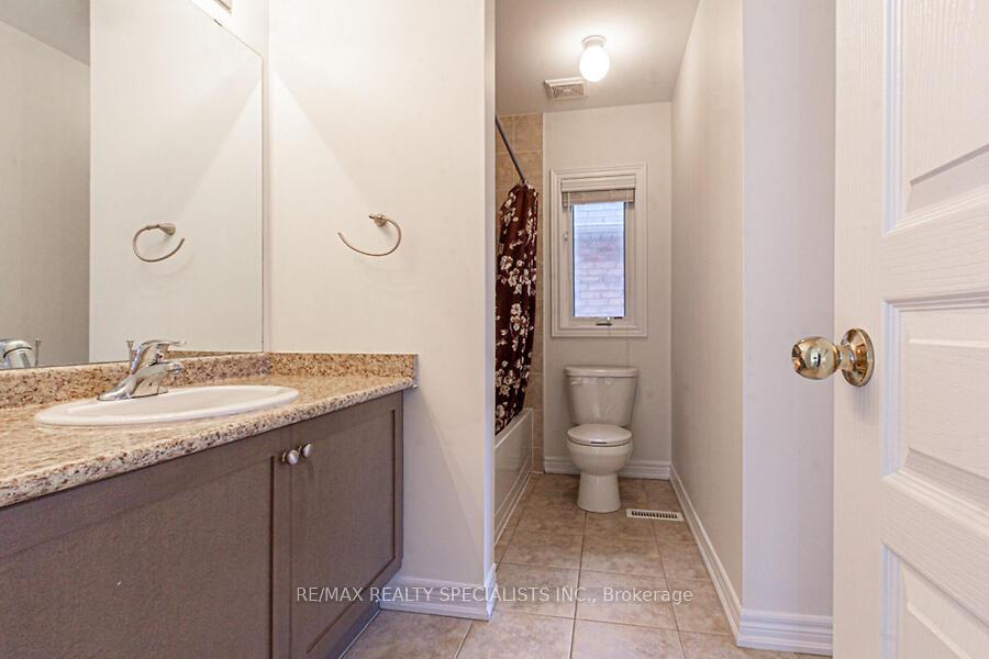 Photo 28 of 183 Huddlestone Crescent, Milton, Scott — HOMEH