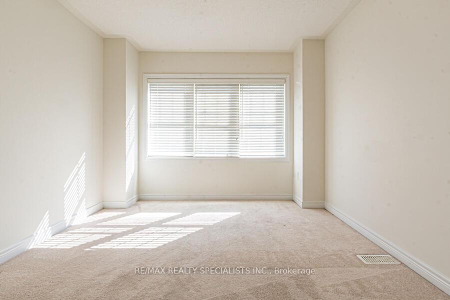 Photo 30 of 183 Huddlestone Crescent, Milton, Scott — HOMEH