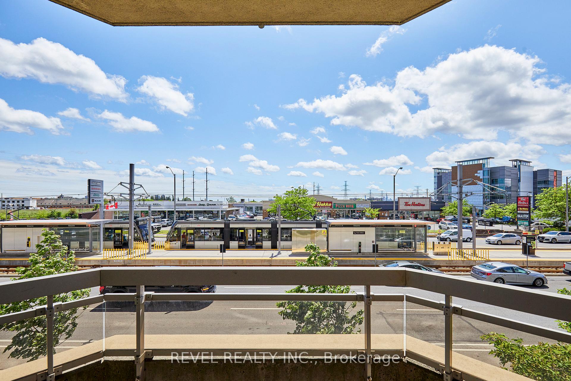 Photo of Unit 210, 1700 Eglinton Avenue E