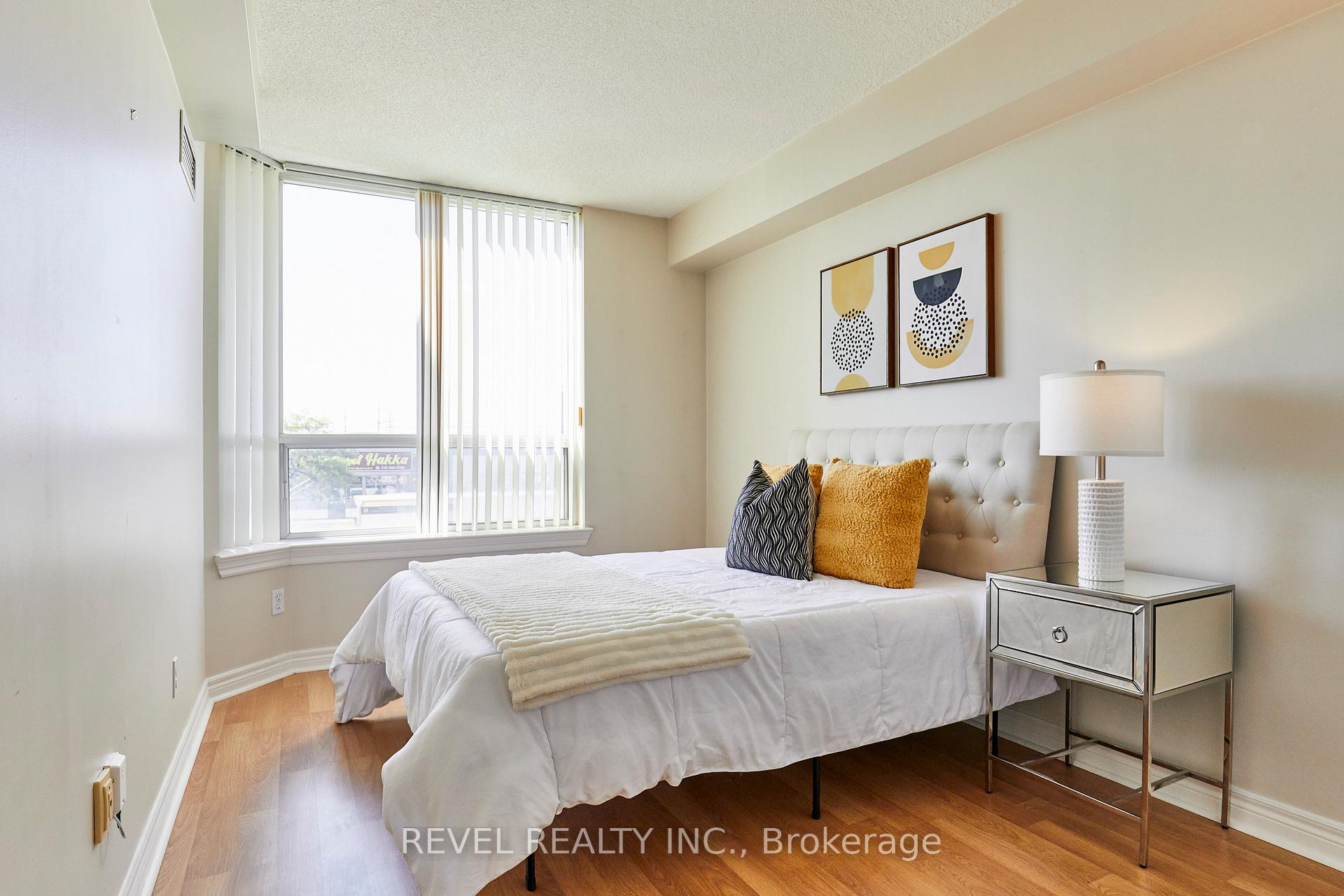 Photo 15 of Unit 210, 1700 Eglinton Avenue E, North York, Victoria Village — HOMEH