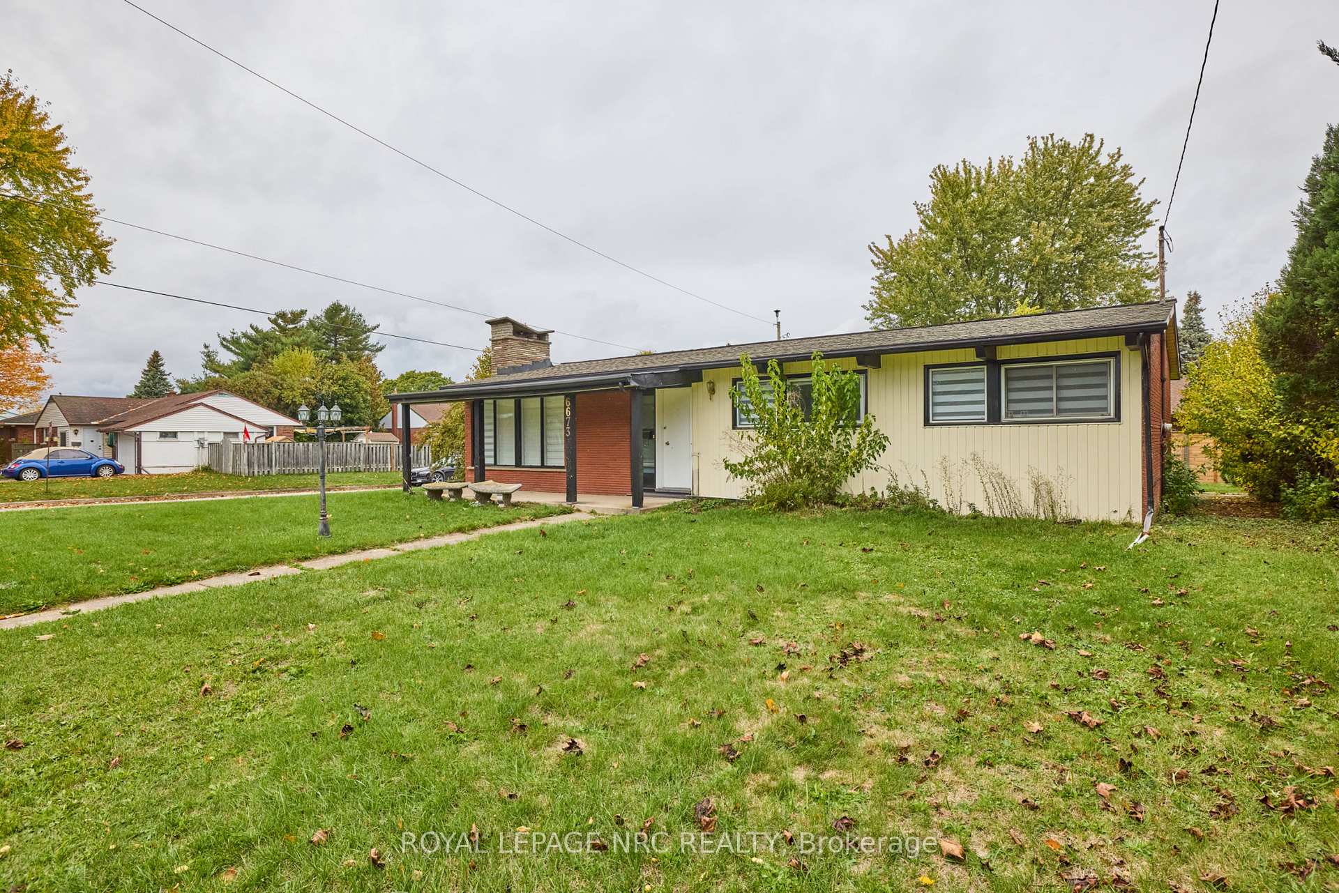 Photo 11 of 6673 Huggins Street, Niagara Falls, Stamford — HOMEH