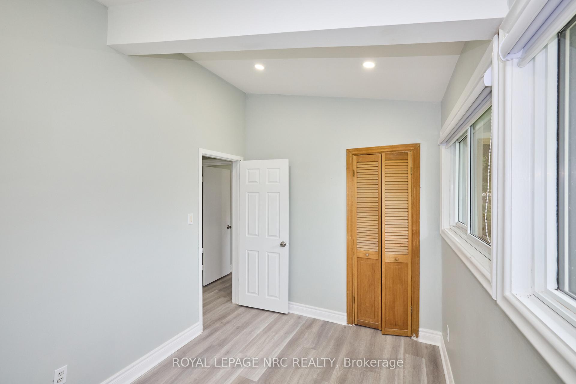Photo 32 of 6673 Huggins Street, Niagara Falls, Stamford — HOMEH