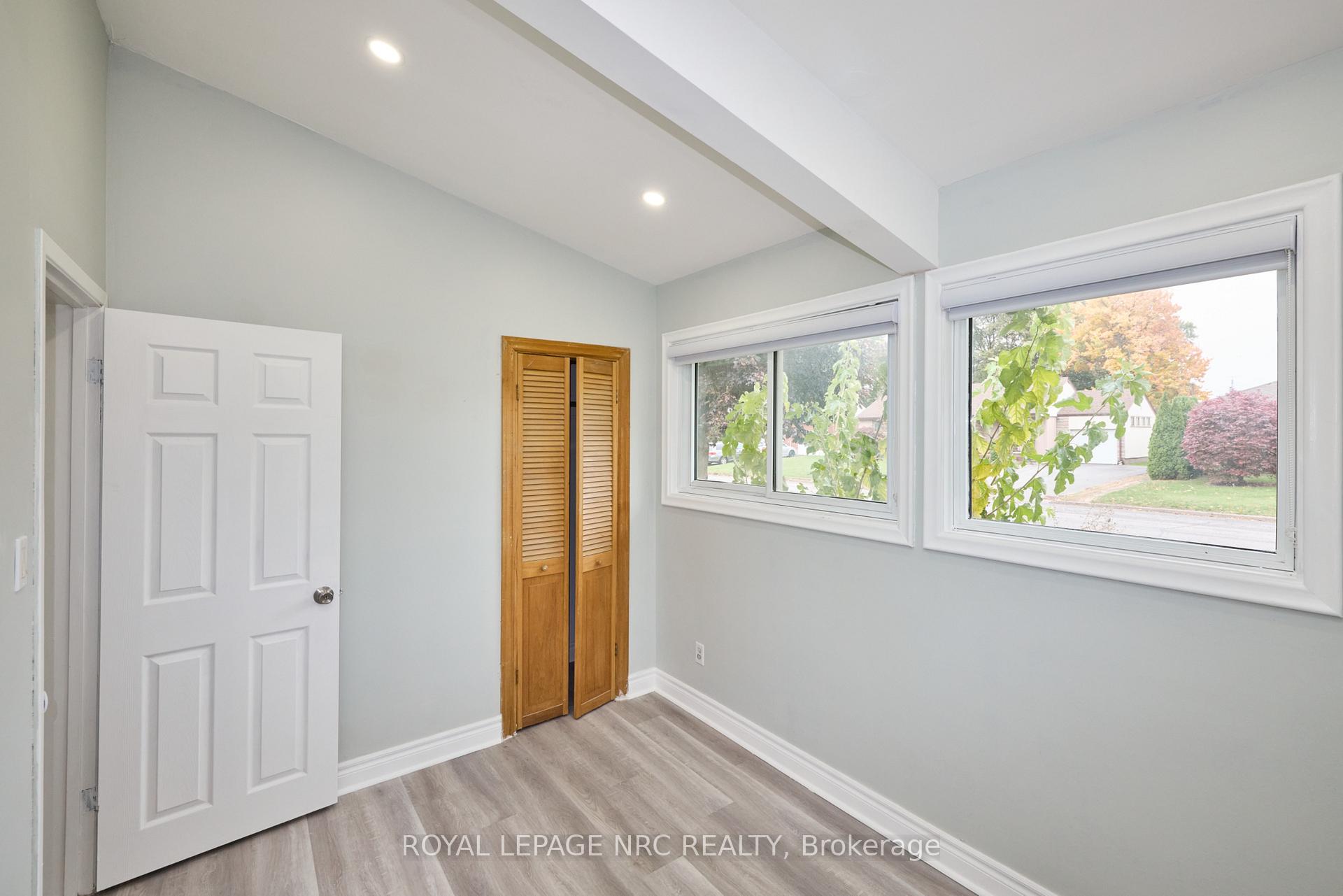 Photo 33 of 6673 Huggins Street, Niagara Falls, Stamford — HOMEH