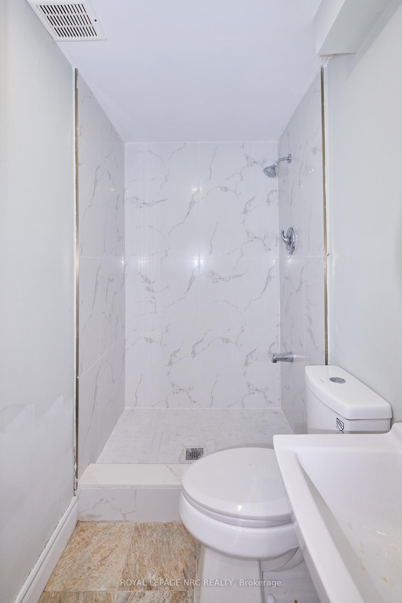 Photo 42 of 6673 Huggins Street, Niagara Falls, Stamford — HOMEH