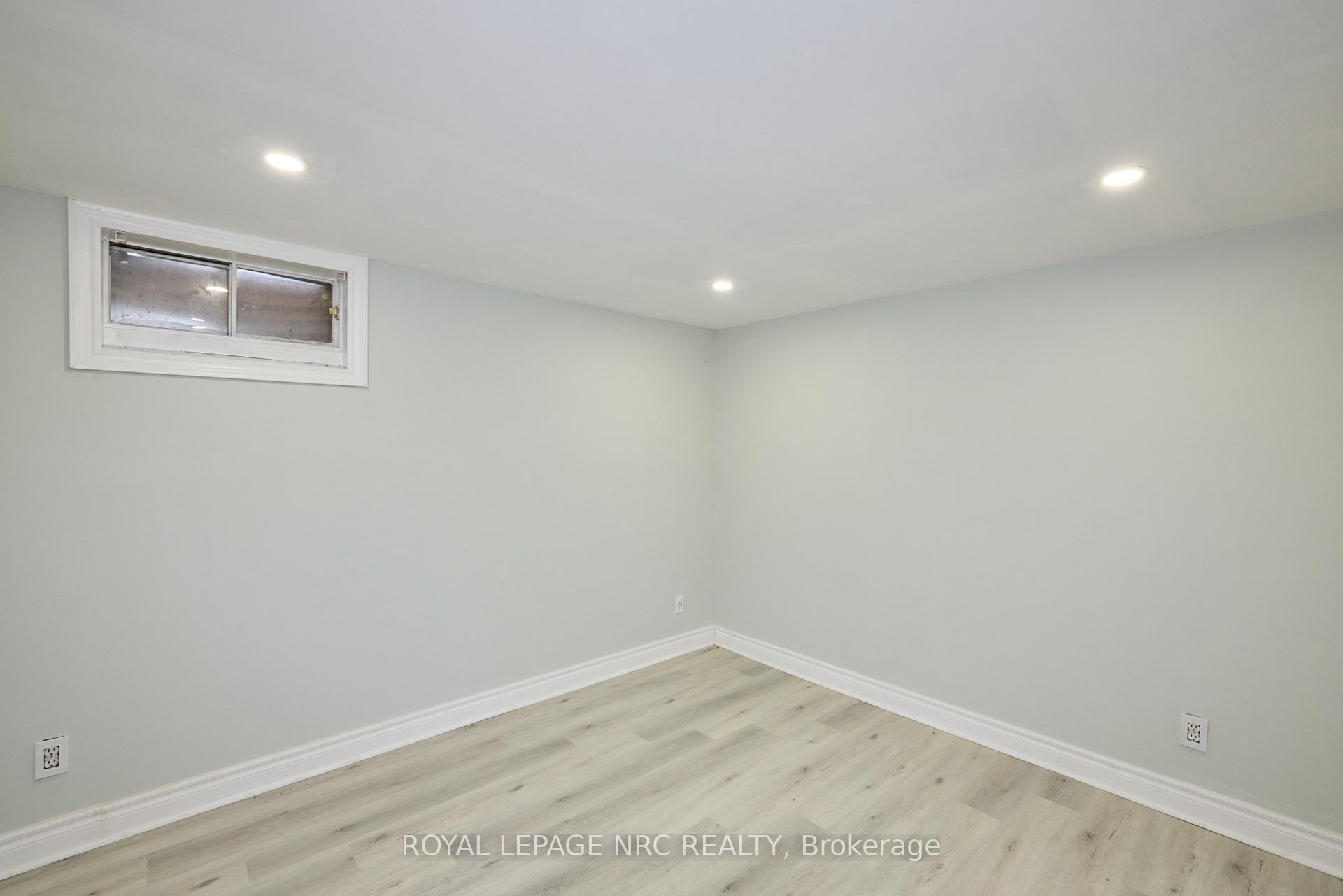 Photo 44 of 6673 Huggins Street, Niagara Falls, Stamford — HOMEH