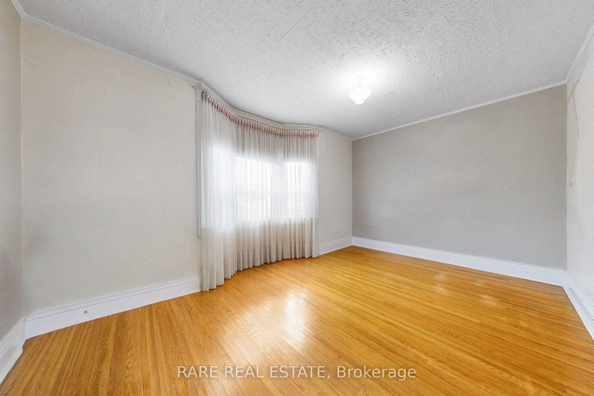 Photo 22 of 180 Atlas Avenue, Toronto, Oakwood Village — HOMEH