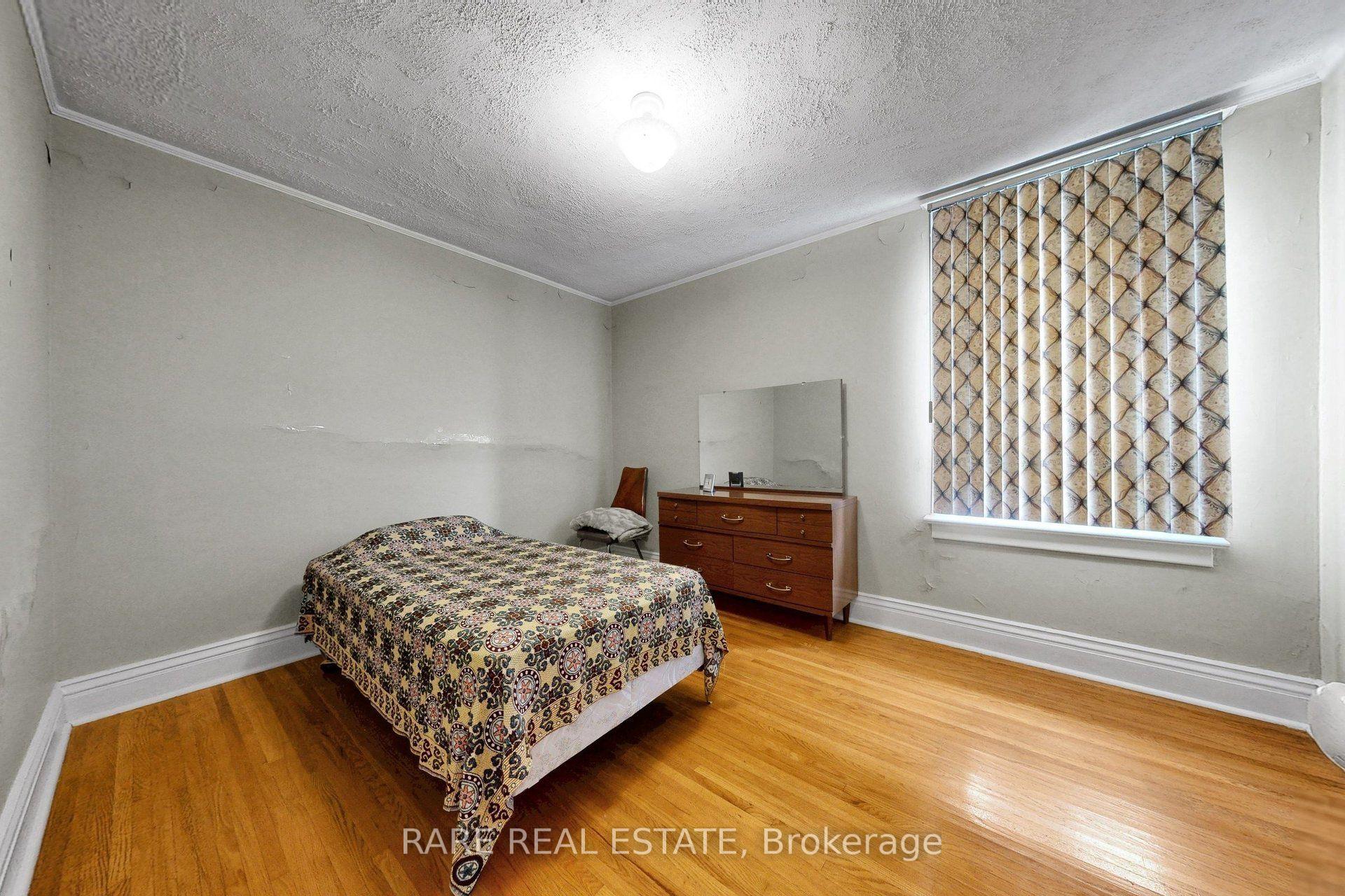 Photo 25 of 180 Atlas Avenue, Toronto, Oakwood Village — HOMEH