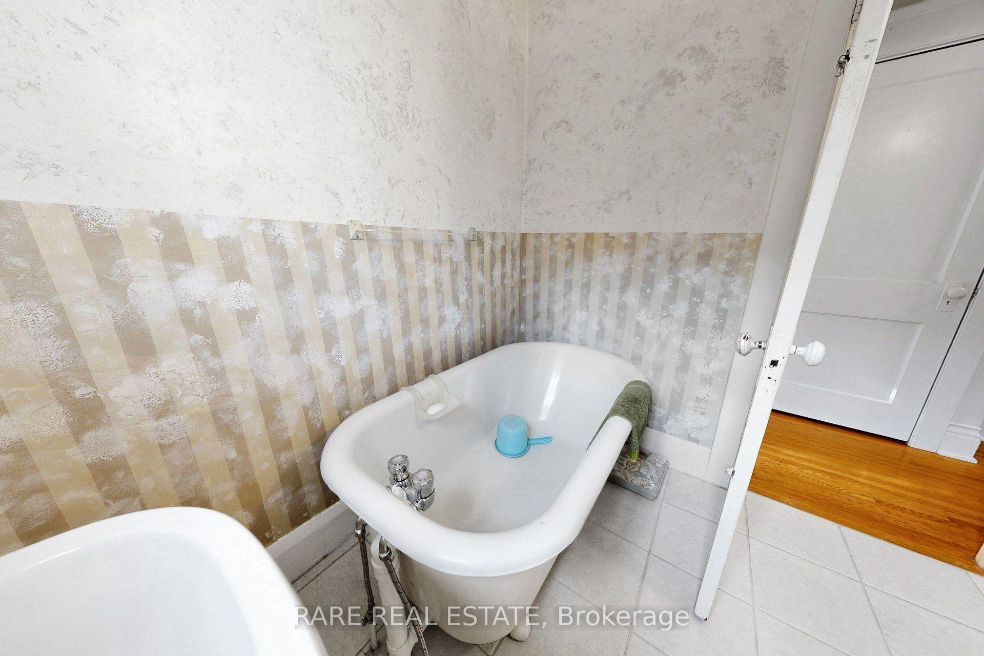 Photo 29 of 180 Atlas Avenue, Toronto, Oakwood Village — HOMEH